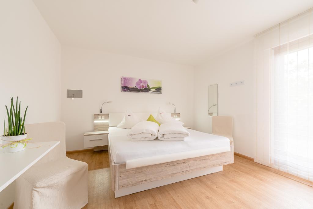 Hotel Garni Vinea Montis Termeno Exterior photo